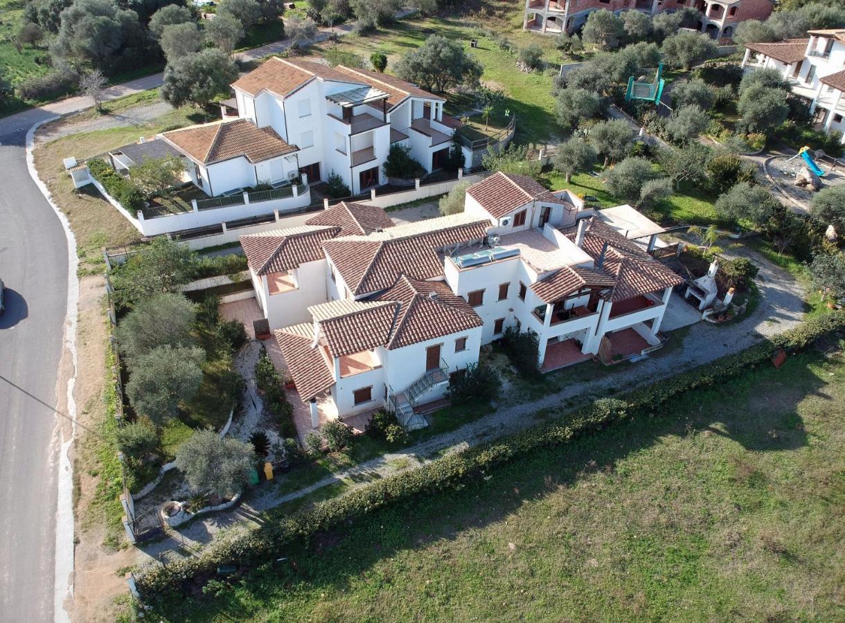 Appartamenti Torre Di Bari باري ساردو المظهر الخارجي الصورة